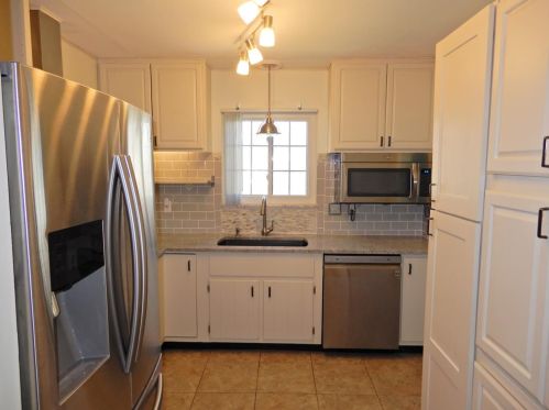 128 Maplewood Dr, Stonelick, OH 45103-9503