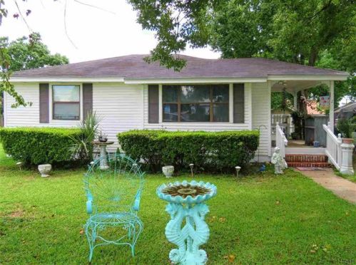 211 Berry Rd, Pensacola, FL 32507-3705