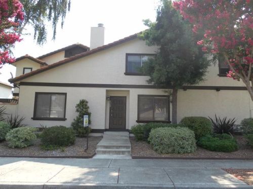 8360 Delta Dr, Gilroy, CA 95020-3757