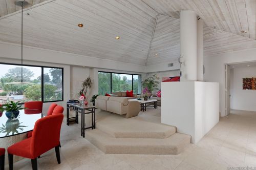 1692 Los Altos Rd, San Diego, CA 92109-1321
