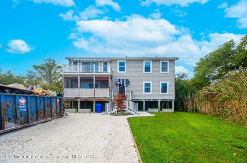 20 Gale Rd, Bricktown, NJ 08723-5877