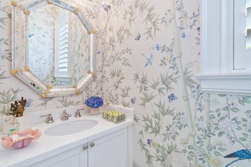 444 Chilean Ave, Palm Beach FL  33480-4529 exterior