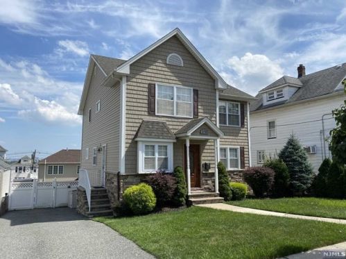 178 Columbia St, Wood-Ridge, NJ 07075-1710