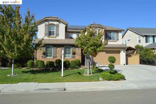 5711 Daffodil Dr, Oakley, CA 94561-2480