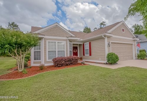 27 Crescent Creek Dr, Bluffton, SC 29909-6211