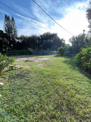 695 Dixie Ln, West Palm Beach, FL 33415-3623
