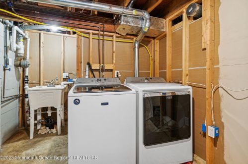 542 California Ave, Bricktown NJ 08724-1402 exterior