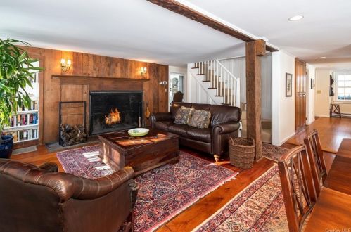 187 Salem Rd, Scotts Corners NY  10576-1325 exterior