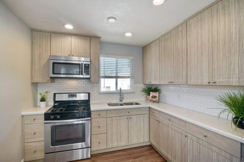 2015 Burroughs St, San Diego CA  92111-6643 exterior