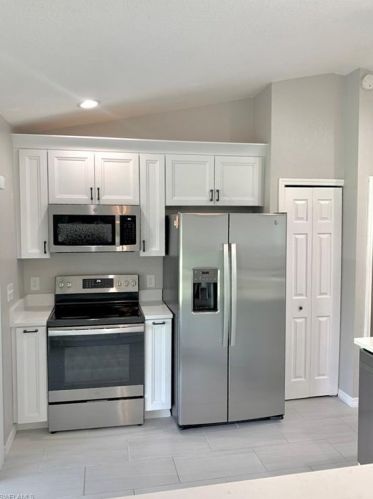 2785 27th Ave, Naples FL  34120-0434 exterior