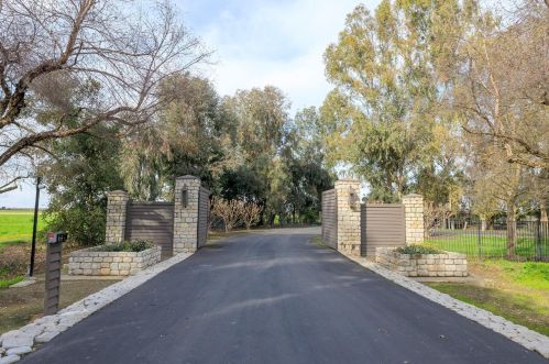 22336 American Ave, Hilmar, CA 95324-9628