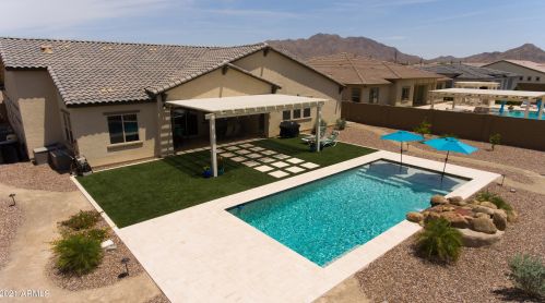 7544 Peppertree Dr, Gilbert AZ  85298 exterior