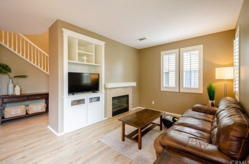 7040 Piedmont St, Chino CA  91710-6962 exterior