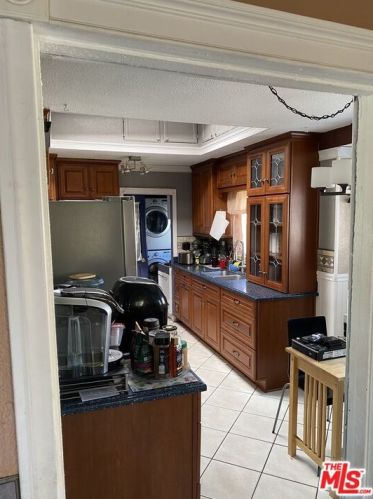 10817 San Jose Ave, Lynwood, CA 90262-1822