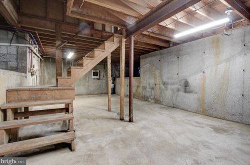 190 Royal Manor Rd, Easton PA  18042-8702 exterior