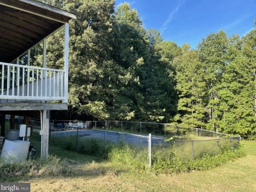 8301 Seays Rd, Spotsylvania VA  22551-3427 exterior