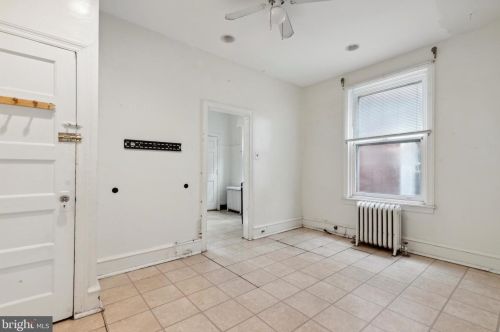 5509 Marshall St, Philadelphia PA  19120-2714 exterior