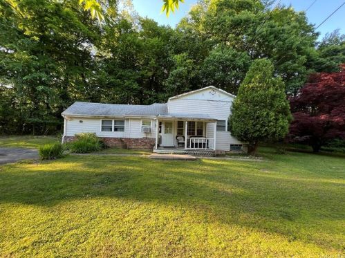 354 Alden Rd, Yorktown Hgts NY  10598-3204 exterior