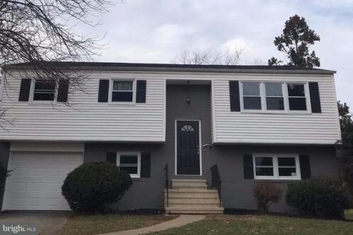 420 Fairway Dr, Navy Sup Dpt, PA 17055-5713