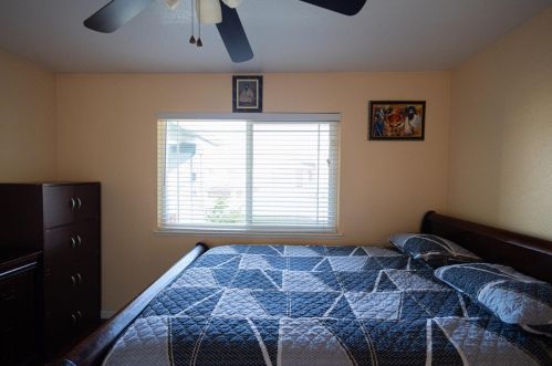 306 Ravenwood Way, Lodi CA  95240-7839 exterior