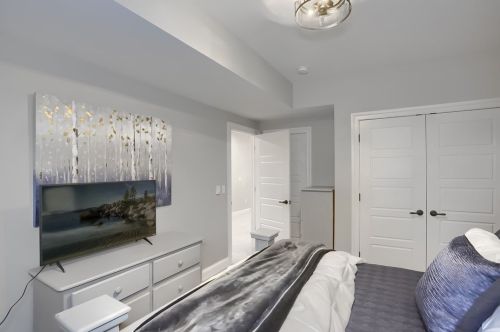 1655 Blackburn Heights Dr, Sewickley PA  15143-8627 exterior
