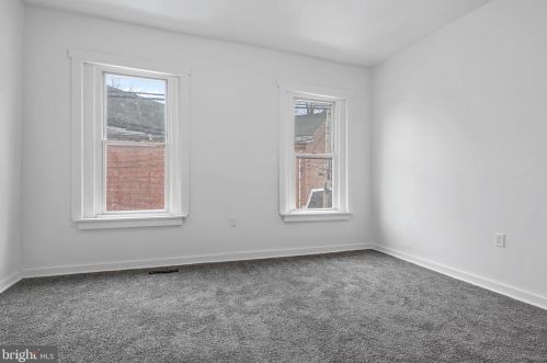 551 Howard Ave, Lancaster PA  17602-4421 exterior