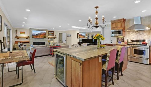 1642 Glenroy Dr, San Jose, CA 95124-3805