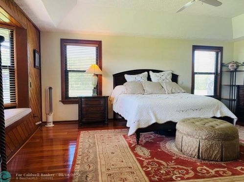 6075 1st St, Vero Beach FL  32968-9521 exterior