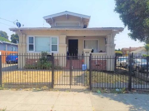 1602 92nd Ave, Oakland, CA 94603-1510