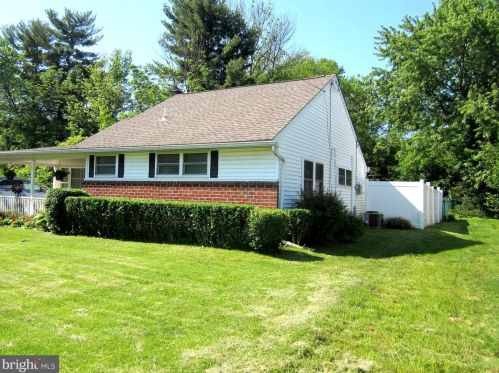 2104 Chestnut Ave, Norristown, PA 19403-3033