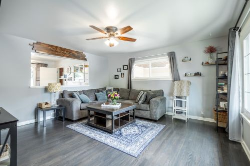 7926 Wilbur Ave, Milwaukee, WI 53220-1051