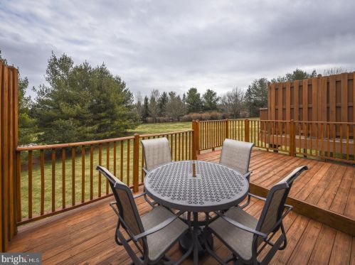 167 Meadow View Ln, Lansdale PA  19446-5930 exterior