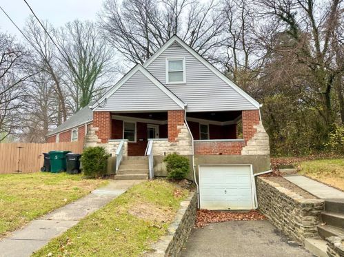 6003 Connecticut Ct, Cincinnati, OH 45224-2305