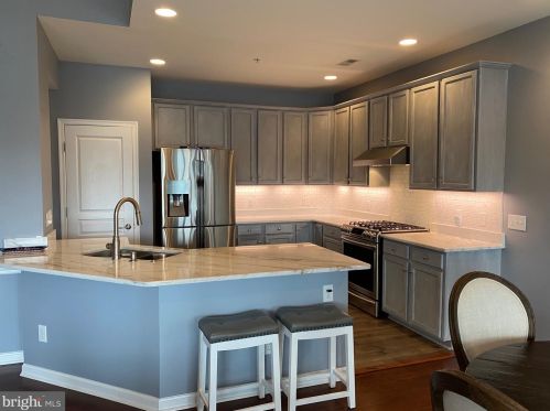 458 Hallman Ct, Downingtown, PA 19335-4966