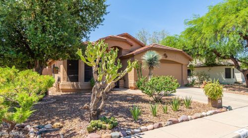 6417 Wahalla Ln, Glendale AZ  85308-7085 exterior