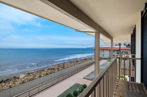 1385 Plaza Pacifica, Santa Barbara CA  93108-2879 exterior