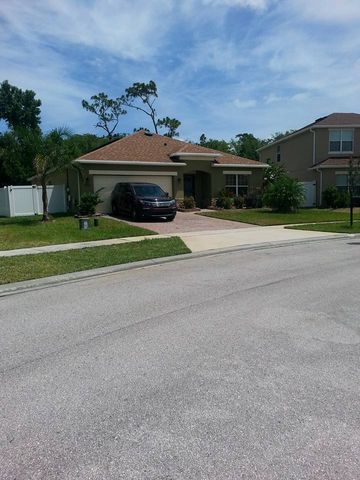 2752 Big Timber Dr, Kissimmee, FL 34758-2513