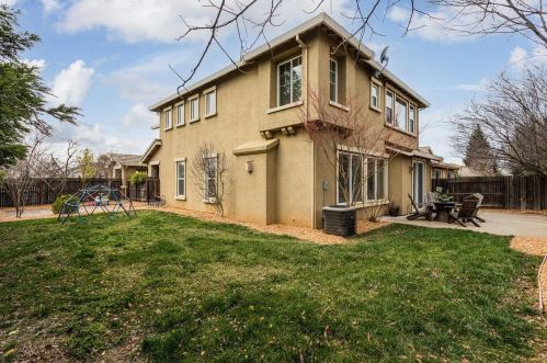 4264 Borderlands Dr, Rancho Cordova CA 95742-7754 exterior