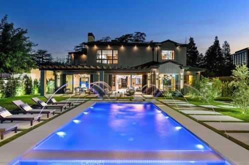 4508 Haskell Ave, Van Nuys CA  91436-3148 exterior