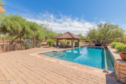 7839 Dixileta Dr, Scottsdale AZ exterior