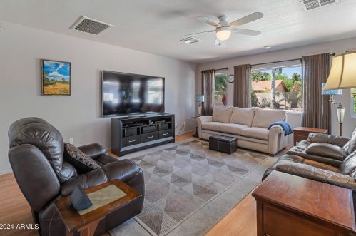 4746 Evans Dr, Glendale AZ  85306-4431 exterior