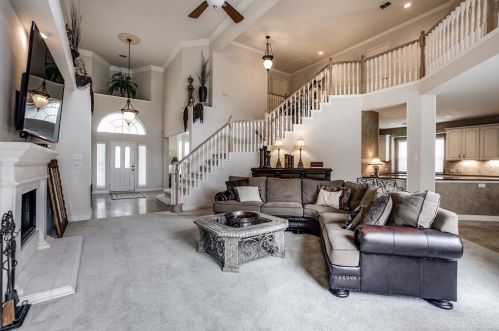 5607 New Castle Dr, Richardson, TX 75082-4007