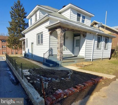 214 Burd St, Lees Cross Roads, PA 17257-1402