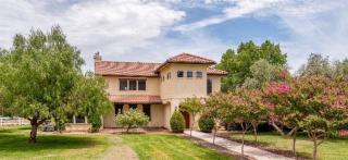 1428 Locan Ave, Fresno, CA 93737-9529