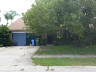 611 49th St, Bradenton, FL 34208-5841