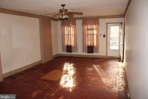442 Claymont St, Wilmington DE  19801-5806 exterior