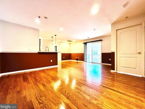 141 Lionheart Ln, West Deptford, NJ 08086-2253