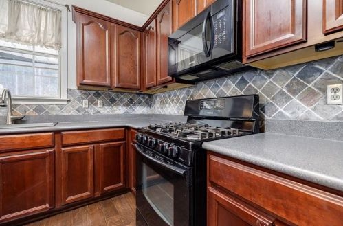 206 Amelia Ln, Peachtree City GA  30269-5608 exterior