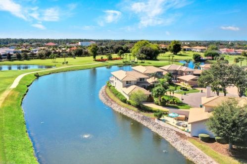 10339 Quail Crown Dr, Naples, FL 34119-8833