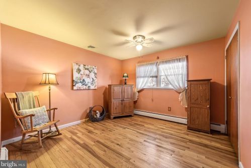 30 Greenfield Ave, Trenton NJ  08648-3828 exterior